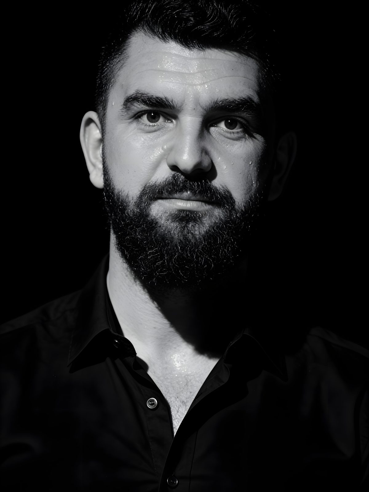Dragoș Tuță Mihaylov, official portrait